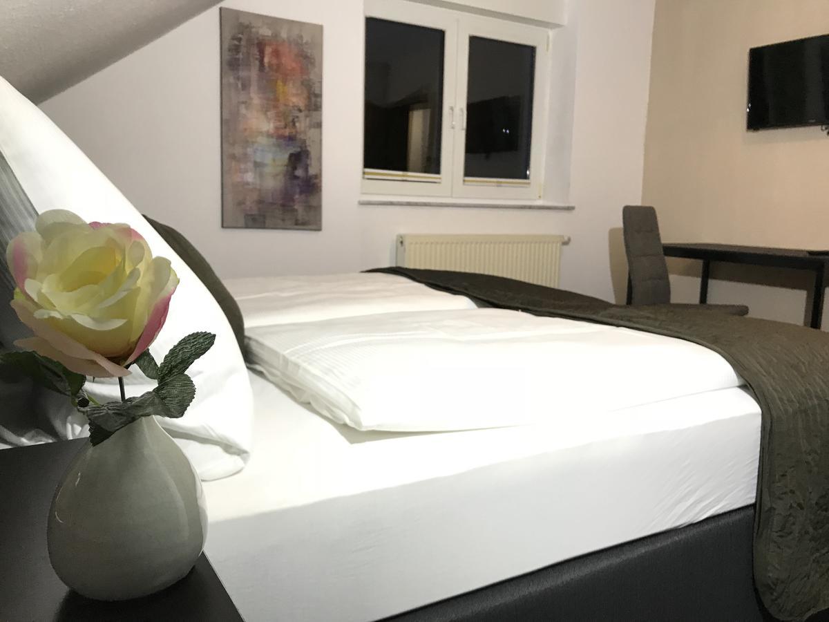 Hotel Degen Weilerbach ภายนอก รูปภาพ