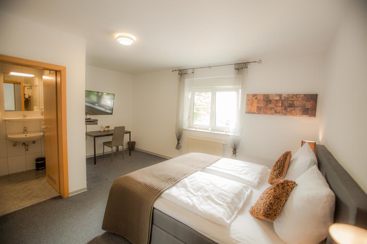 Hotel Degen Weilerbach ภายนอก รูปภาพ
