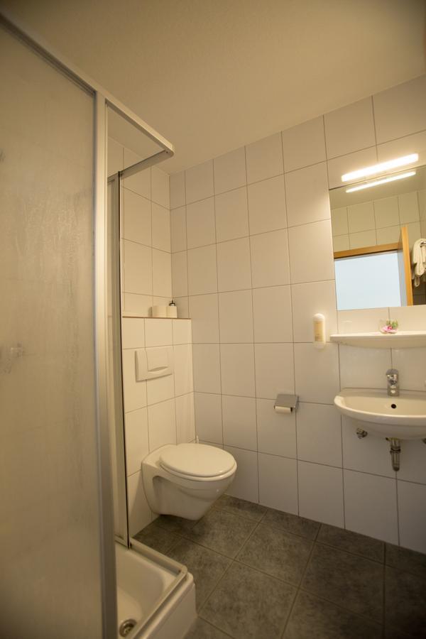 Hotel Degen Weilerbach ภายนอก รูปภาพ
